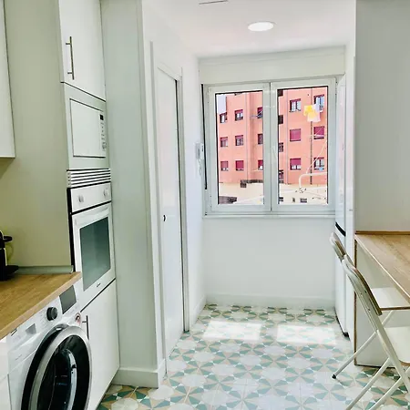 Centrico, Acogedor Y Luminoso Appartement *